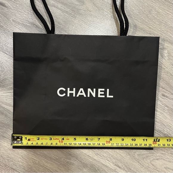 CHANEL - Small Shopping Bag - Picture 4 of 4